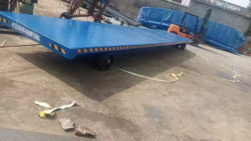 牵引平板拖车(图3)