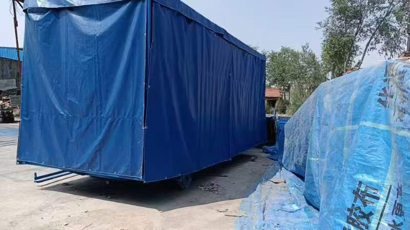 软顶雨棚拖车(图8)