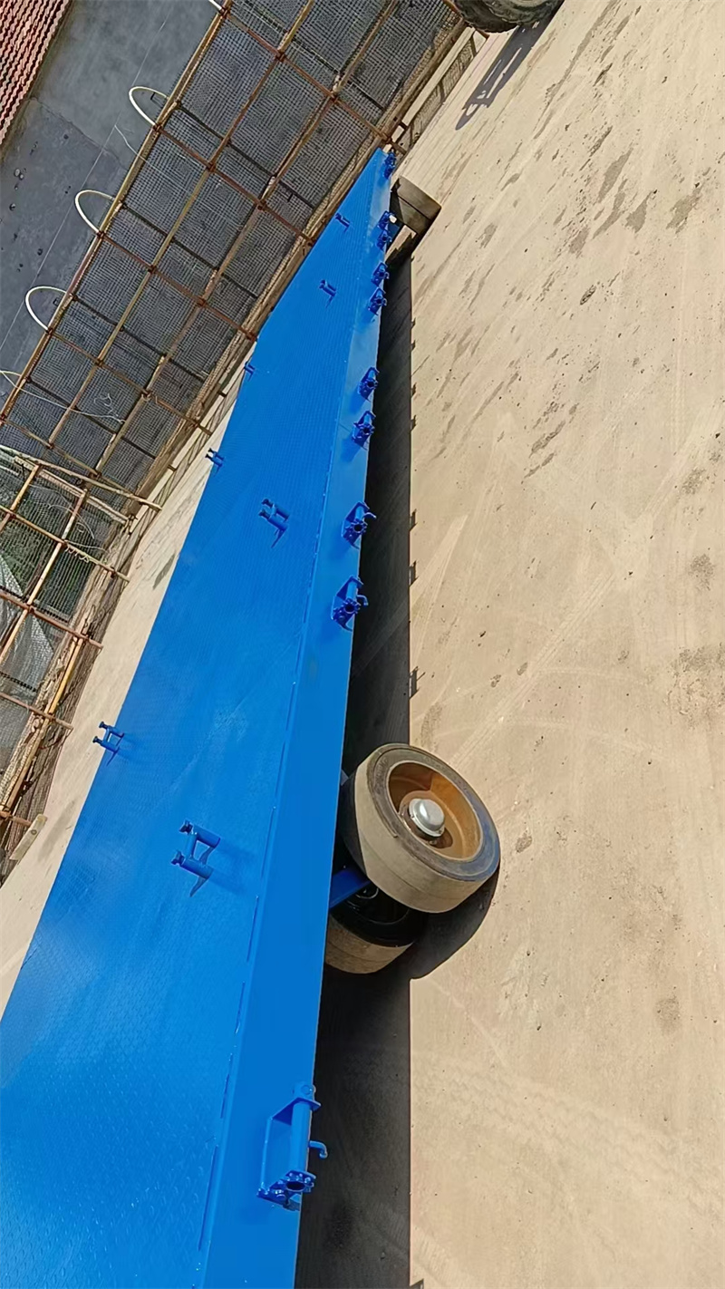 大载重平板拖车(图7)